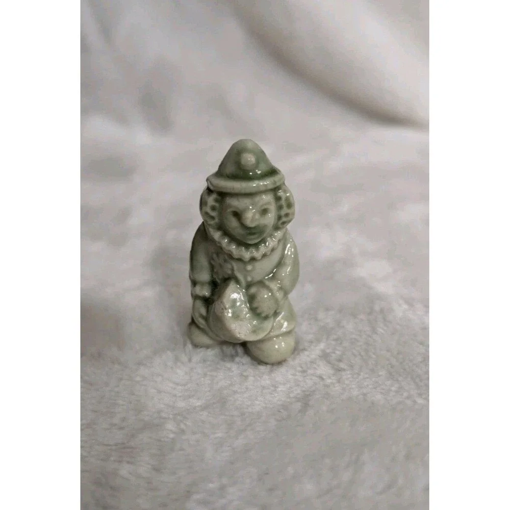 Wade Whimsies England Red Rose Tea Miniature Circus Clown Figurine